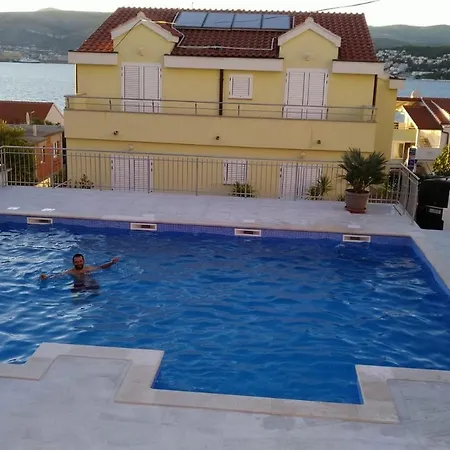 Moonlight - One Bedroom With Sea View Balcony Junior *