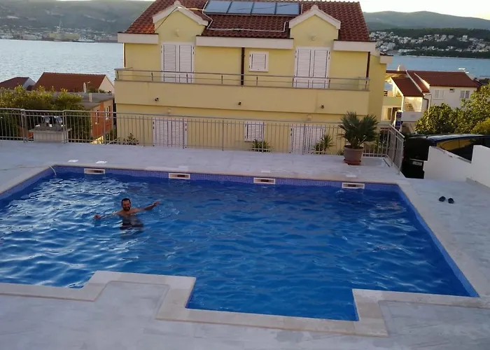 Moonlight - One Bedroom With Sea View Balcony Junior *