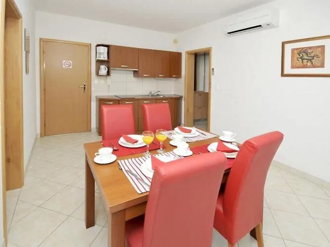Moonlight - One Bedroom With Sea View Balcony Junior * Trogir